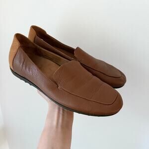 Vionic Elora Leather Loafer Sz 9.5